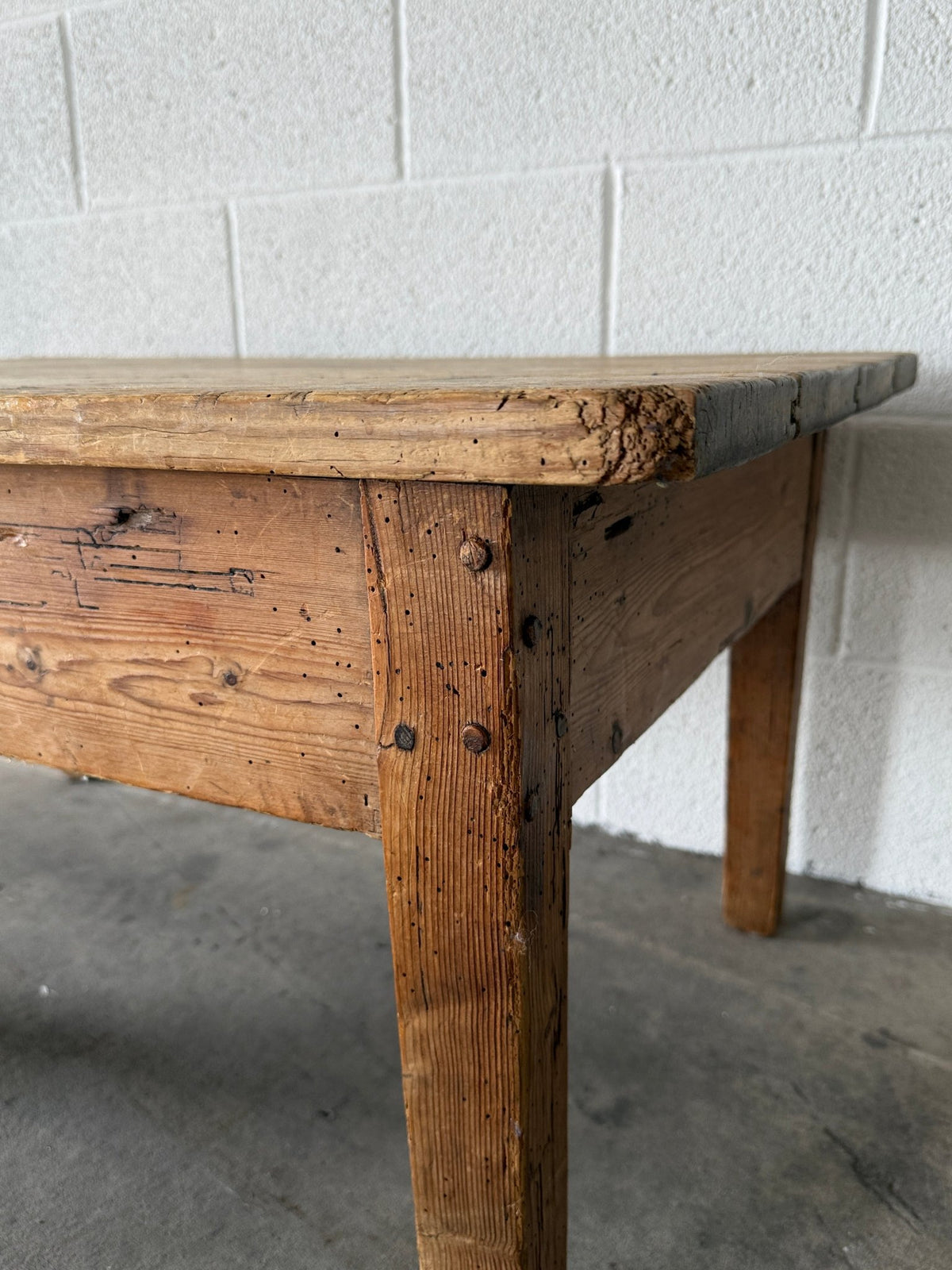 Rustic antique pine coffee table - House on Horizon