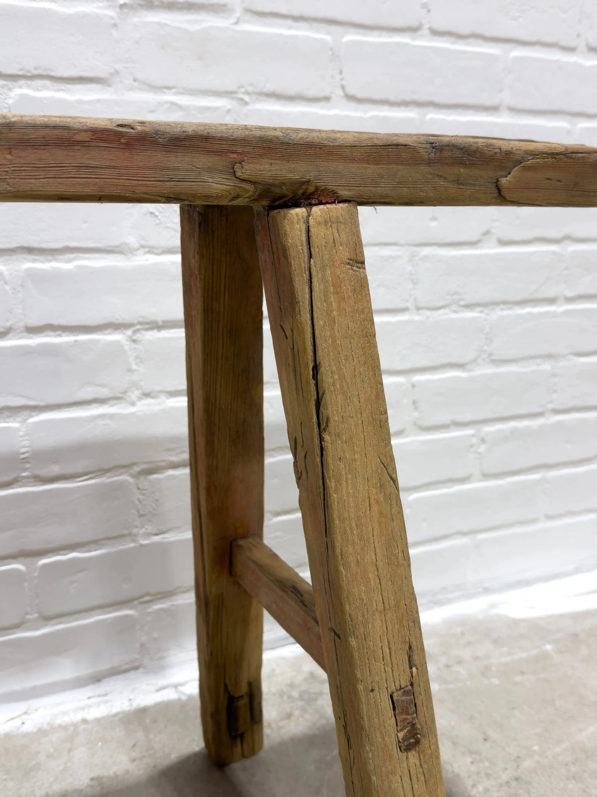 Skinny Elm bench 3 - House on Horizon