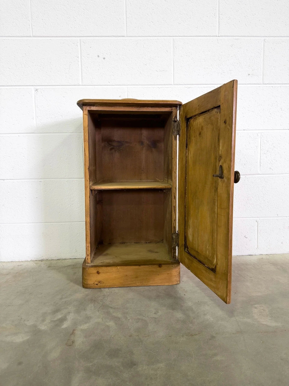 Small antique pine cupboard - House on Horizon