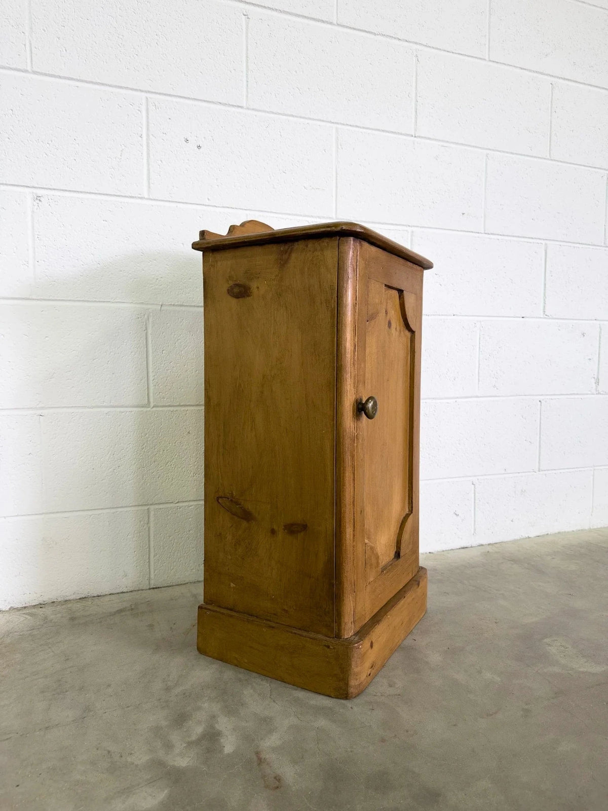 Small antique pine cupboard - House on Horizon