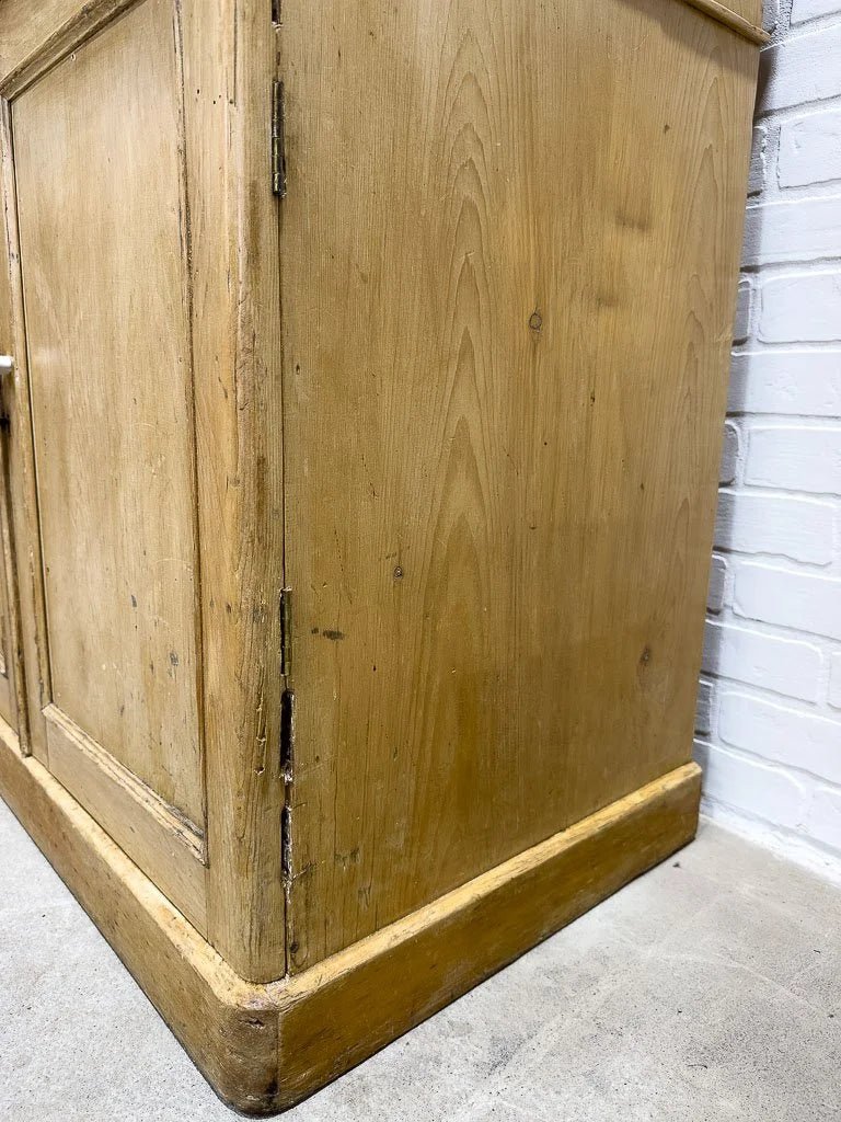Small English antique kitchen hutch - House on Horizon