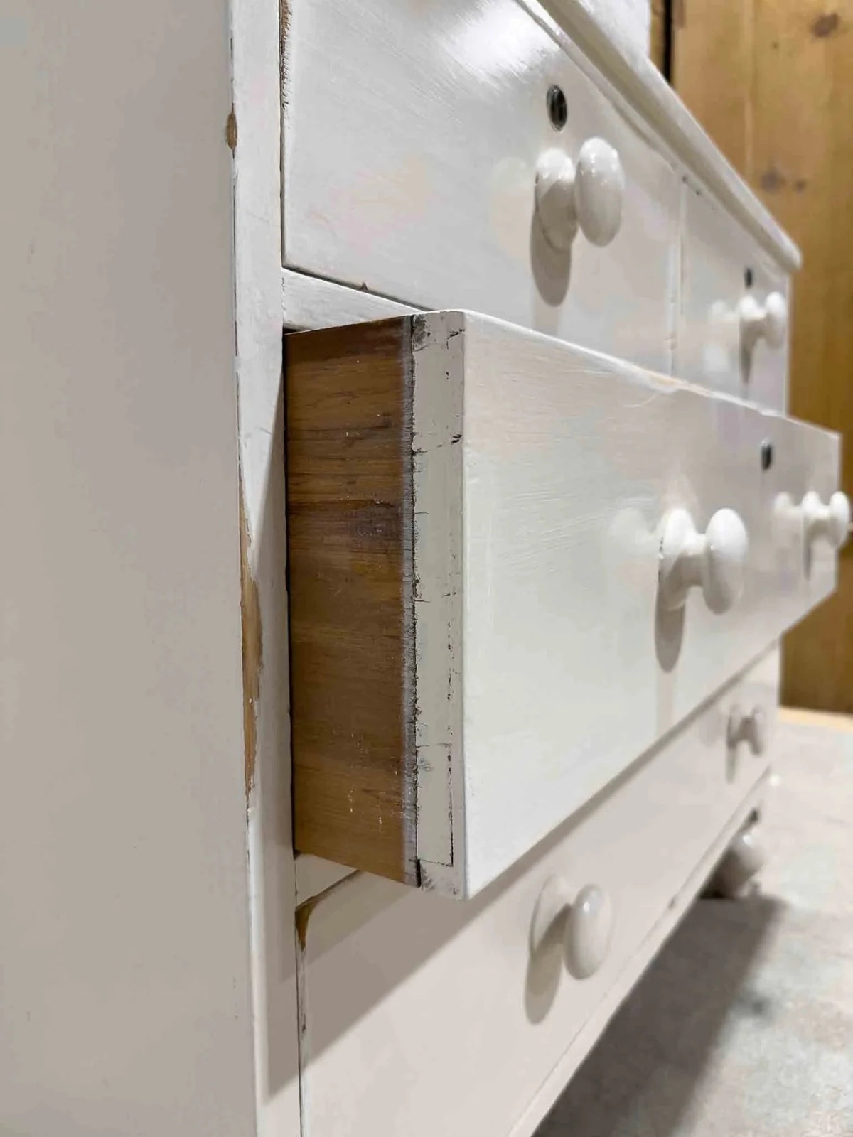 Small English dresser - House on Horizon