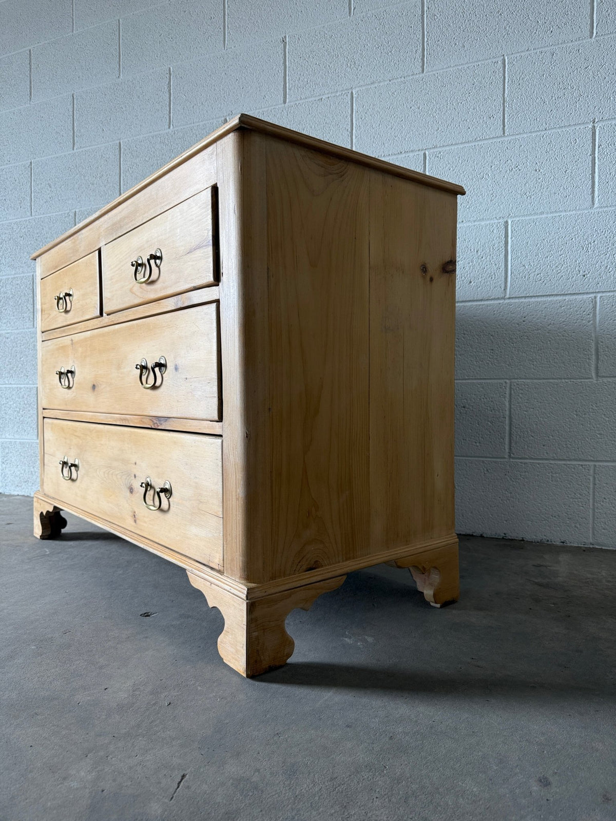 Small Victorian pine chest of drawers with drop handles - House on Horizon
