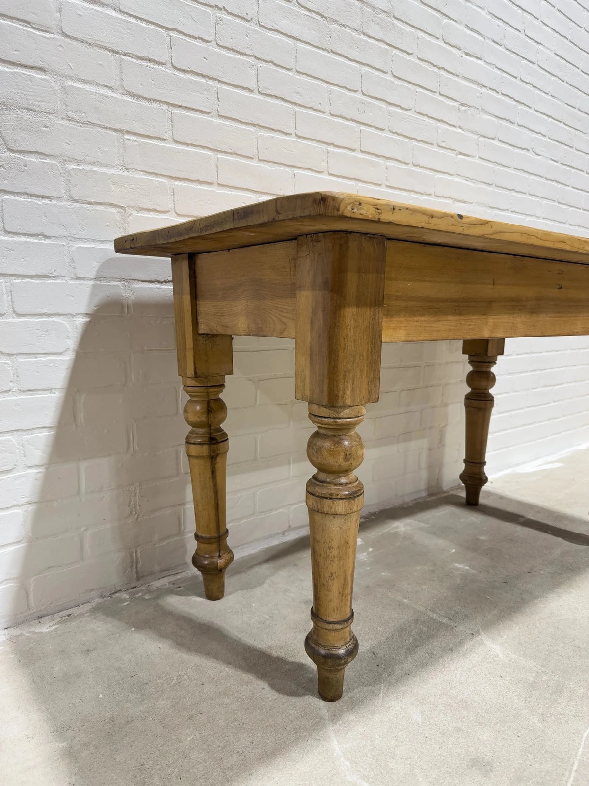 Small victorian pine table - House on Horizon