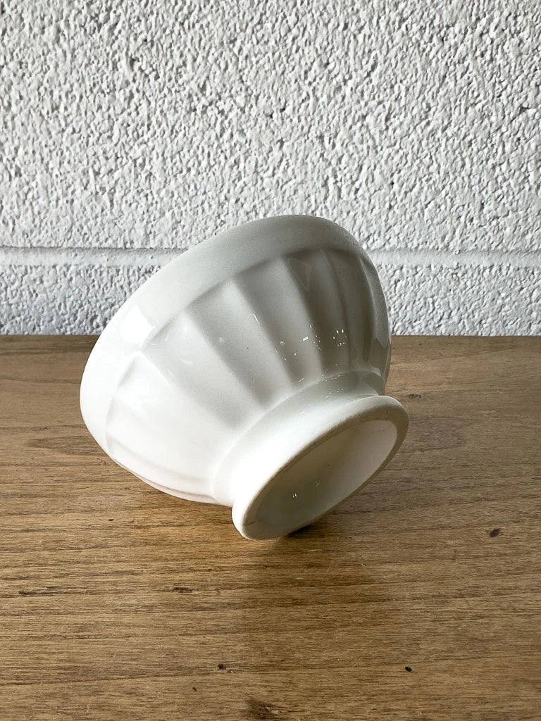 Small white ironstone bowl - House on Horizon
