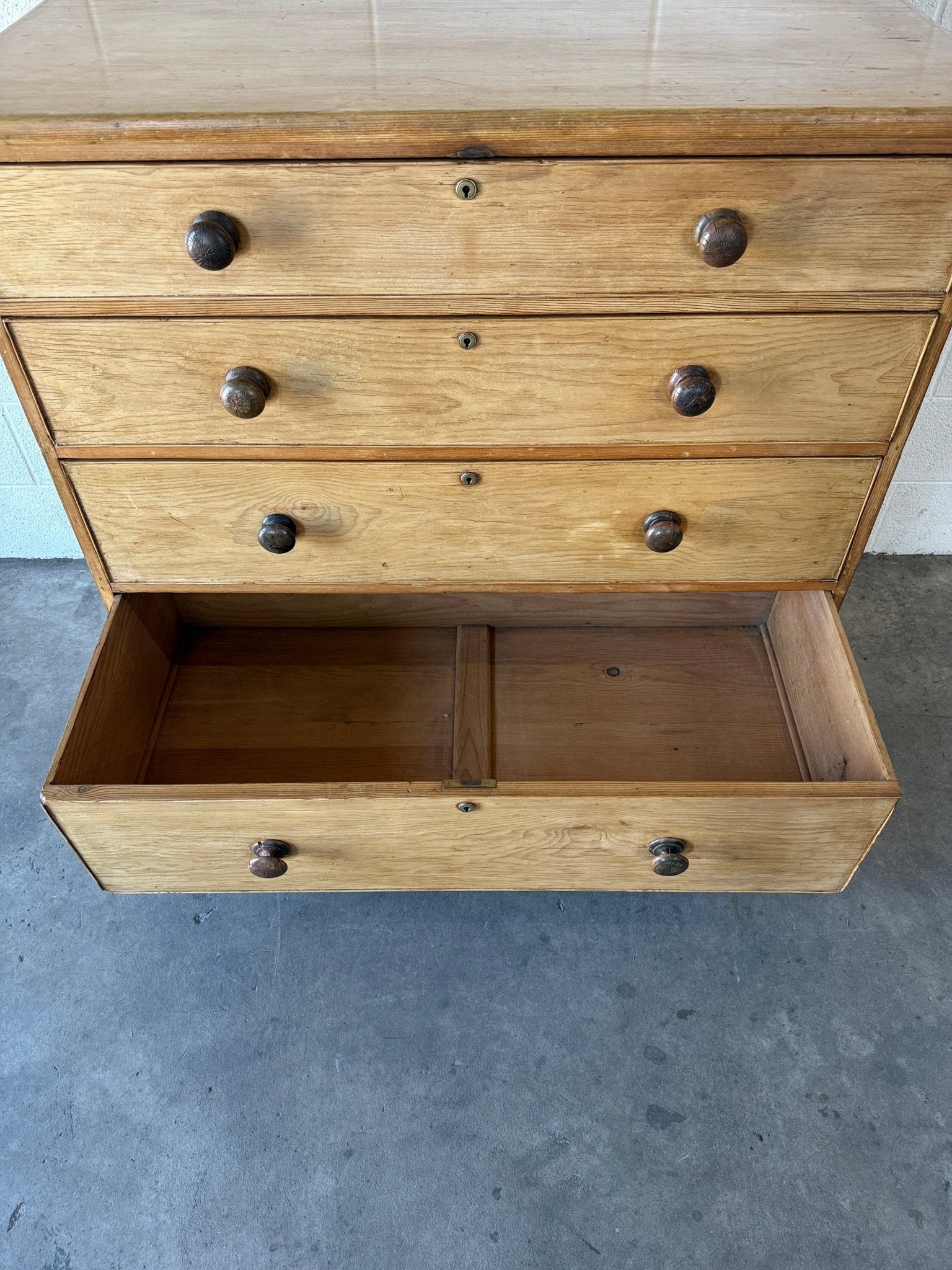 Substantial chest of antique English drawers - House on Horizon