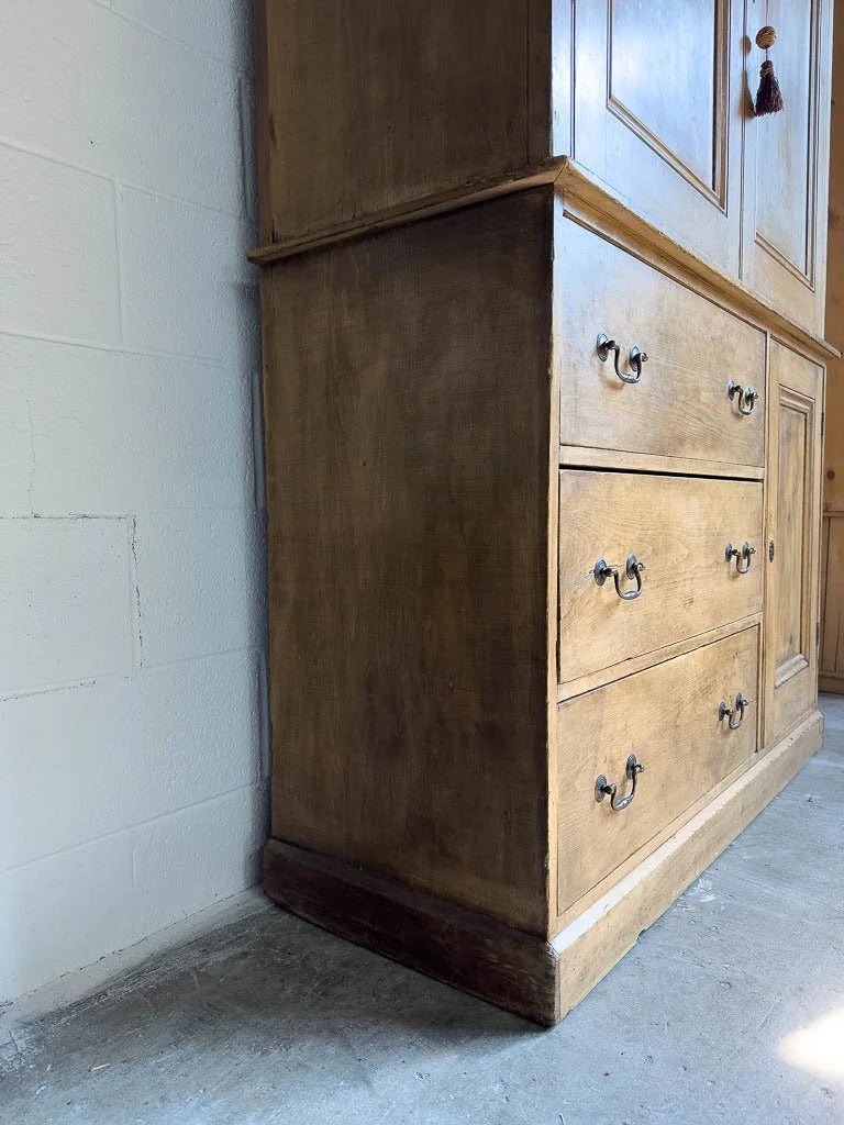 Unique English pine linen press - House on Horizon