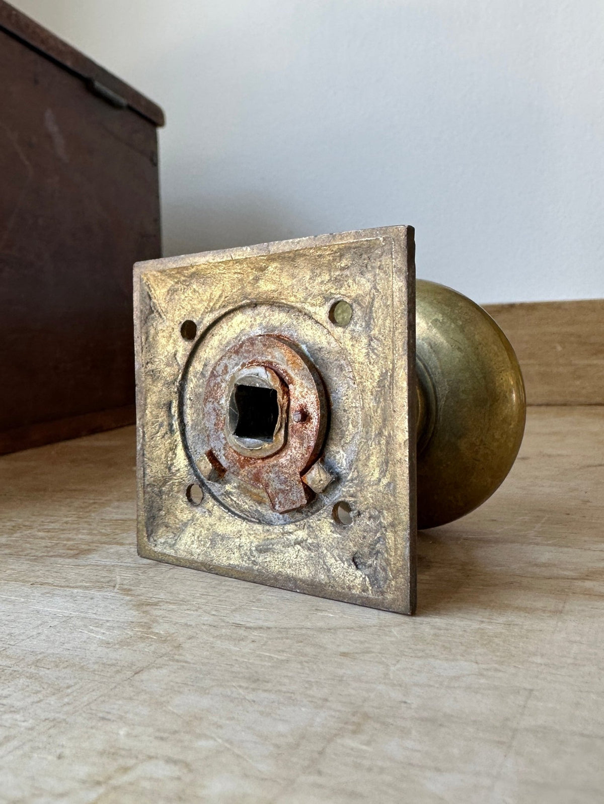 Victorian brass knob - House on Horizon