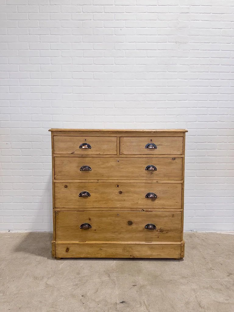 Victorian pine drawers with pull handles - House on Horizon