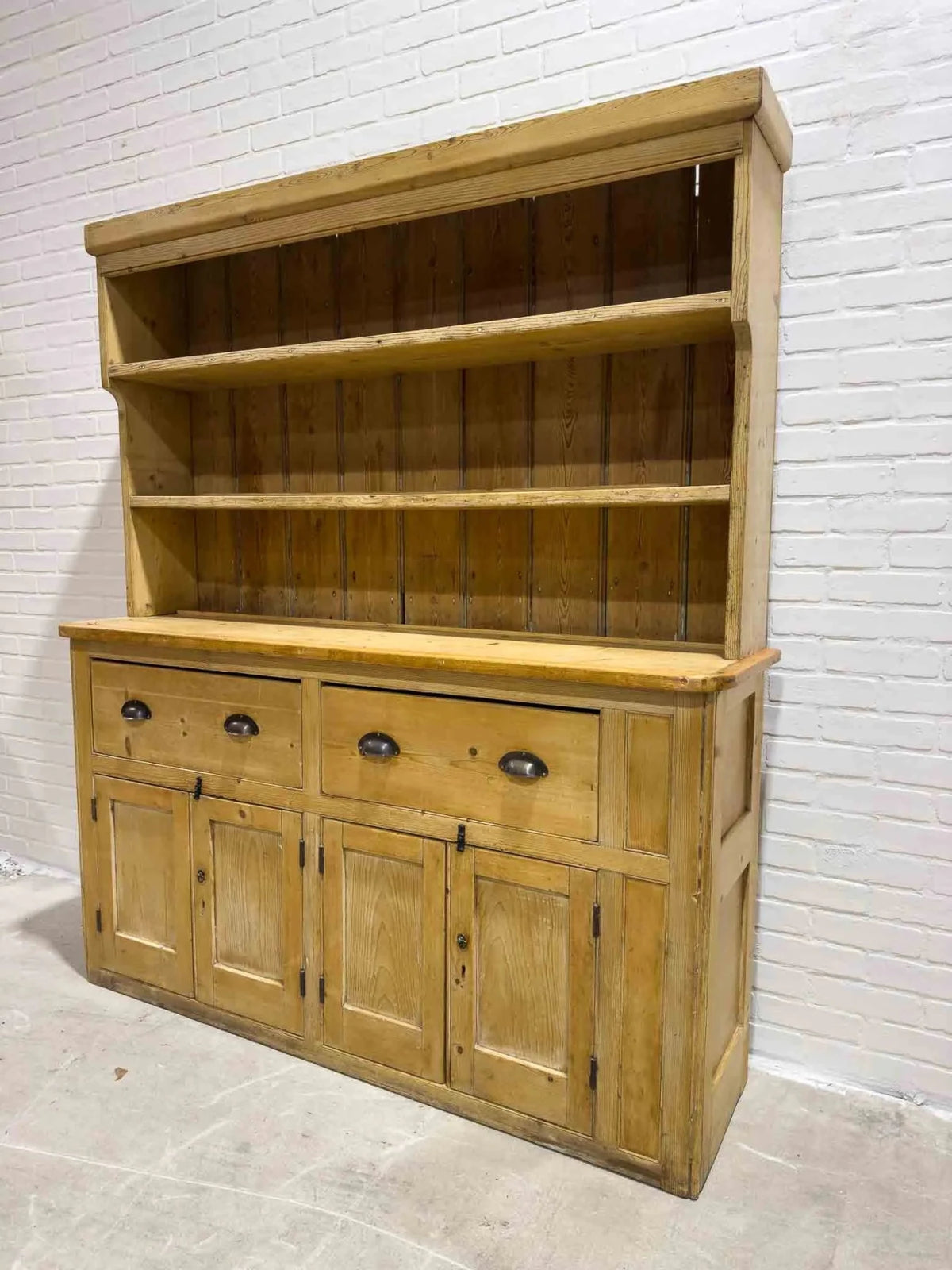 Victorian pine kitchen dresser - House on Horizon