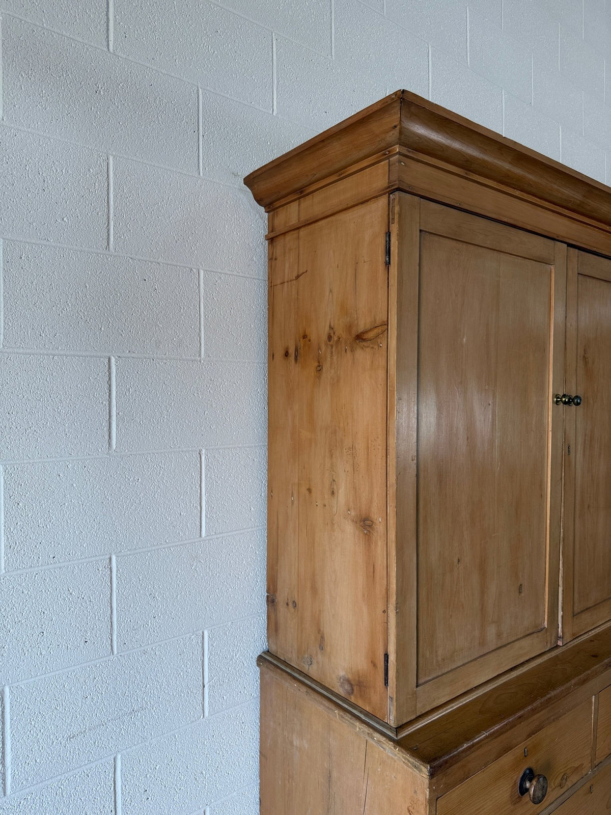 Victorian pine linen press - House on Horizon