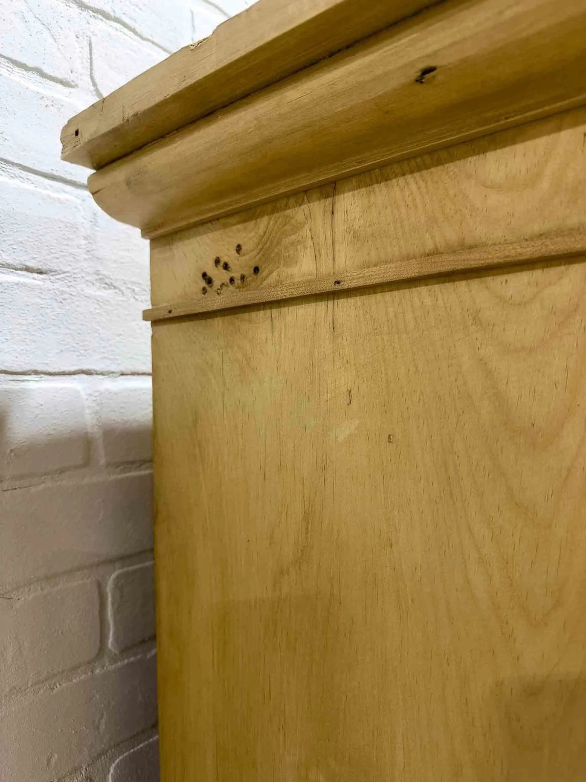 Victorian pine linen press - House on Horizon