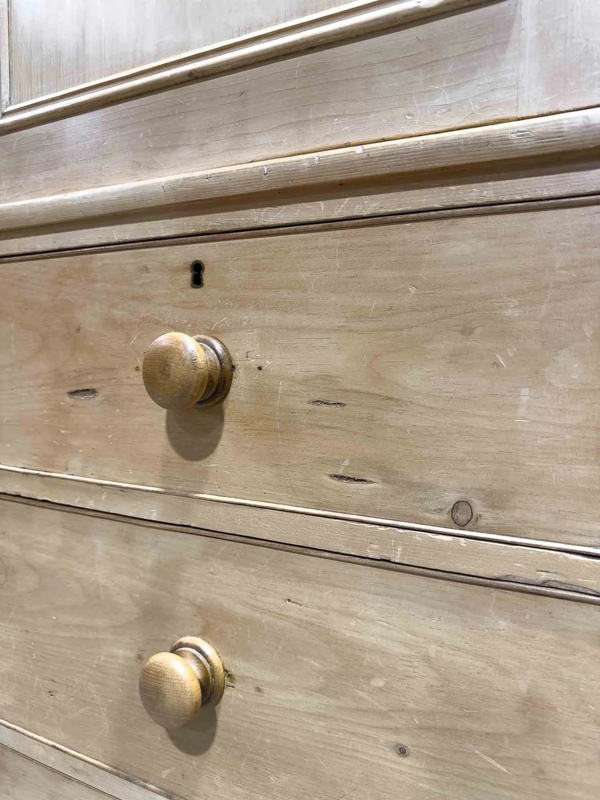 Victorian pine linen press - House on Horizon