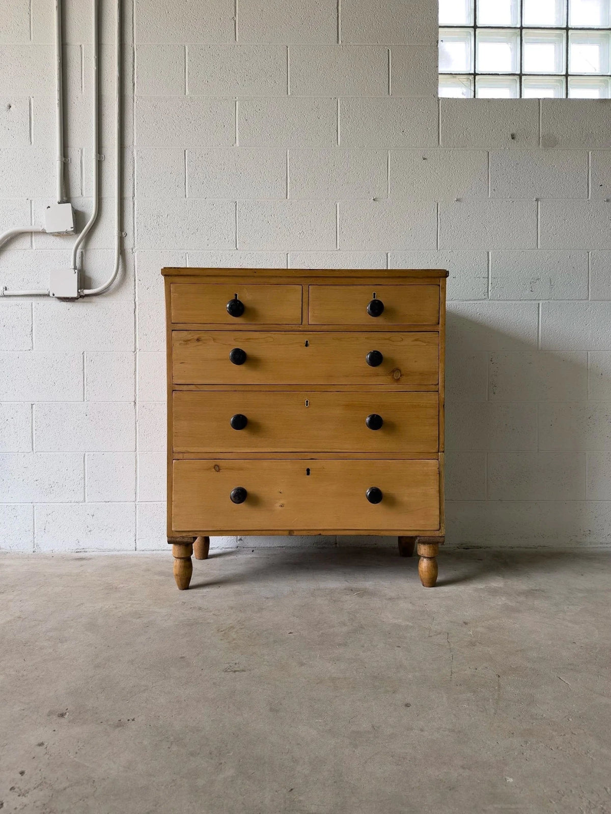 Victorian pine set of drawers - House on Horizon