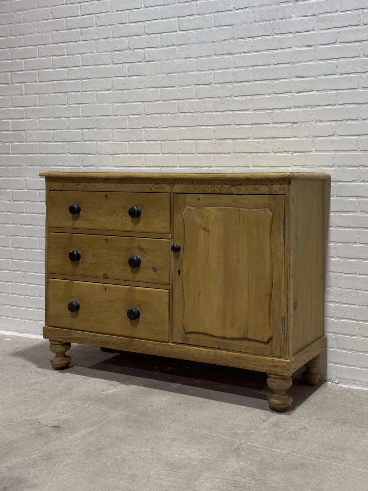 Victorian pine sideboard with dark knobs - House on Horizon
