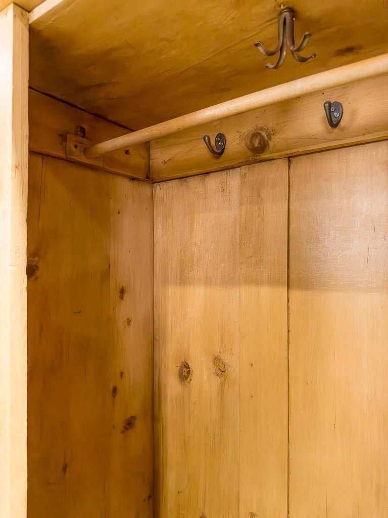 Victorian pine wardrobe with a drawer - House on Horizon