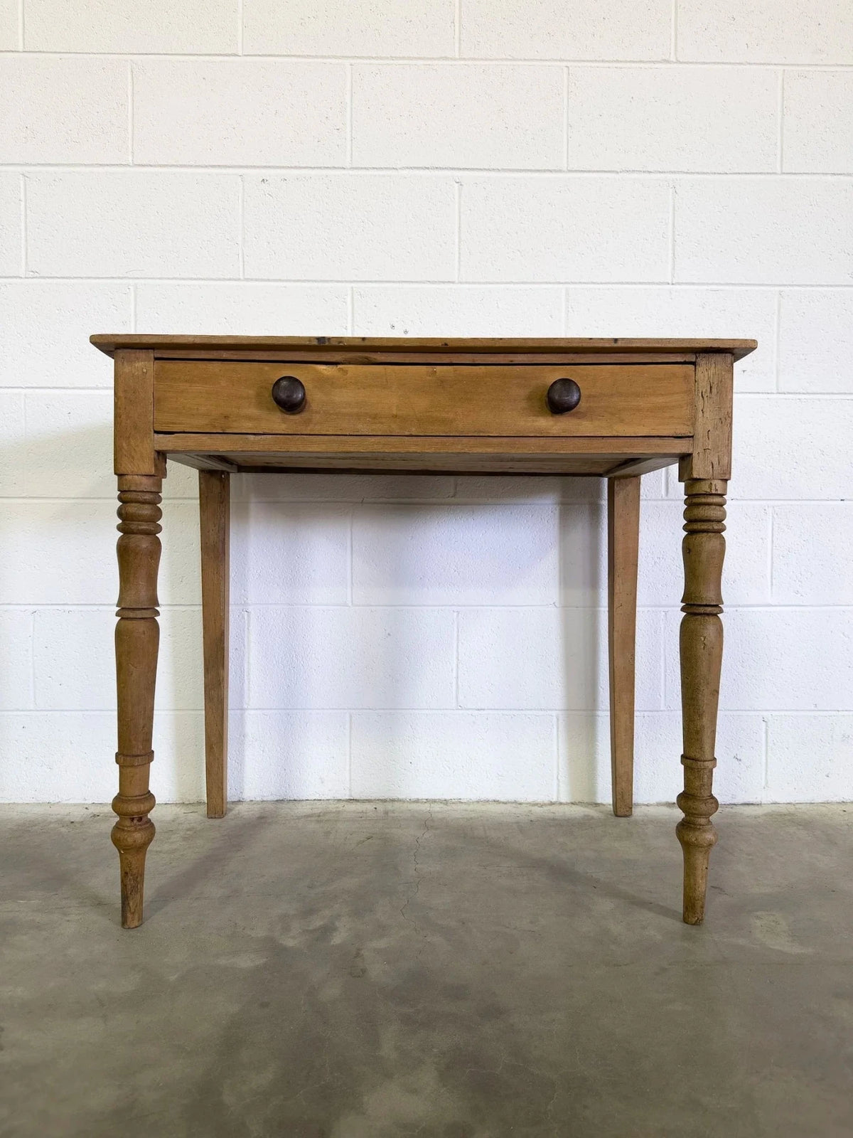 Victorian pine washstand - House on Horizon