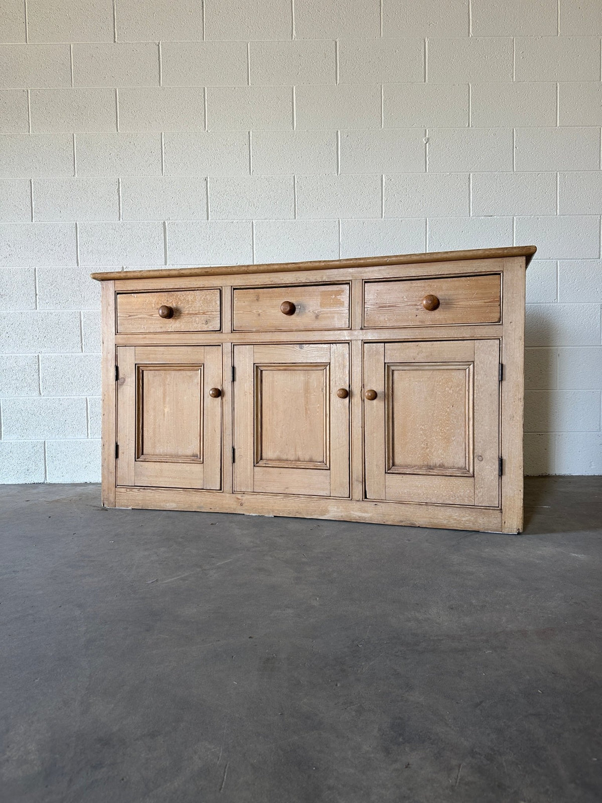 Victorian Sideboard - House on Horizon