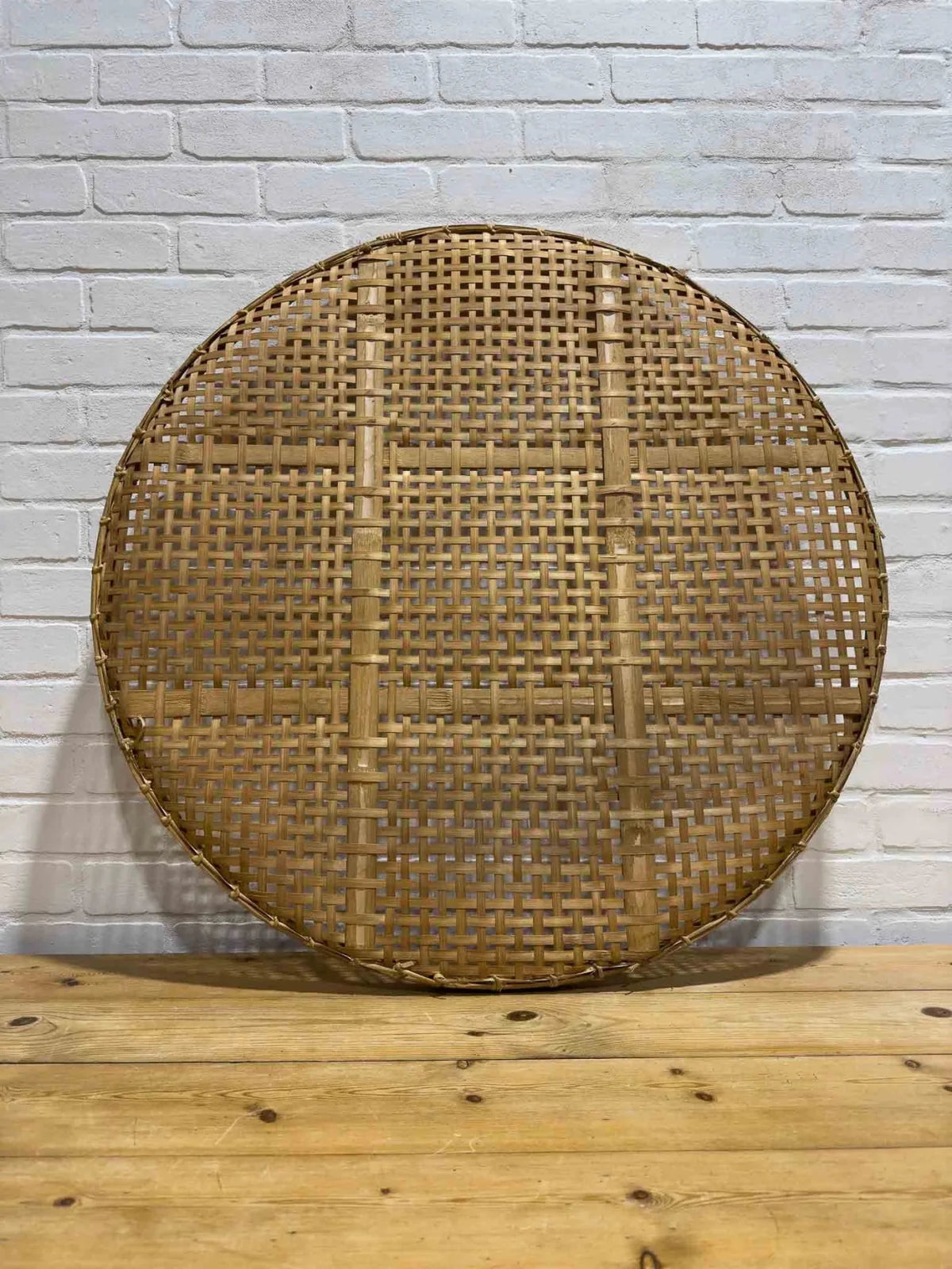 Vintage gathering basket - House on Horizon