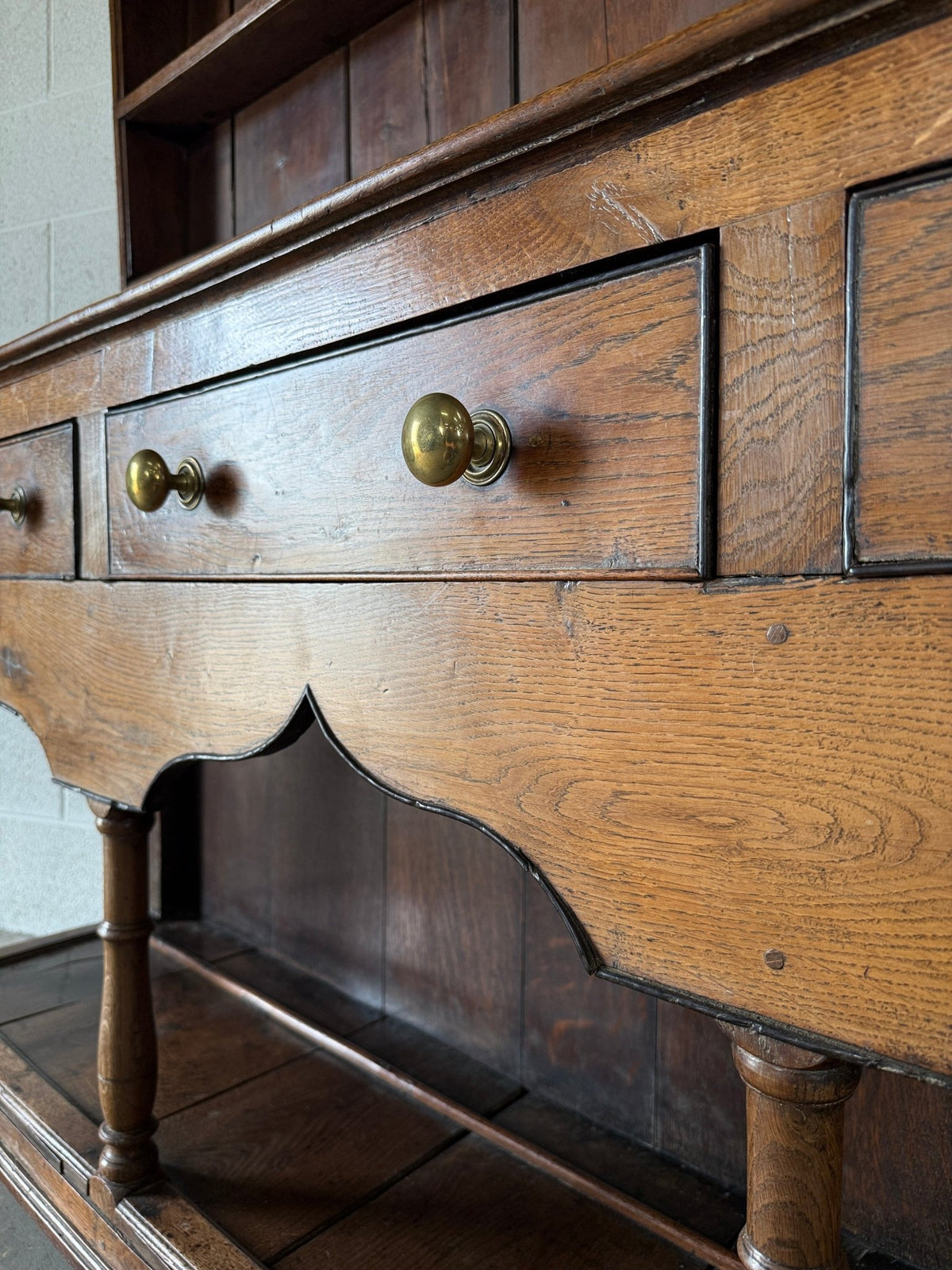 Welsh oak antique kitchem dresser or hutch - House on Horizon