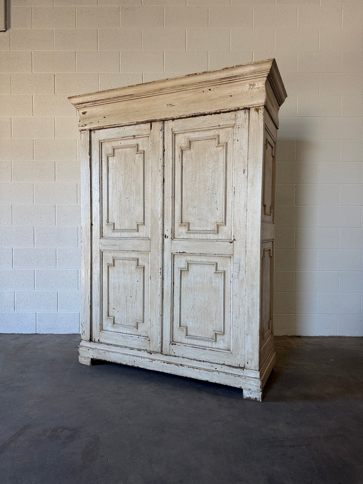 White chippy French wardrobe - House on Horizon