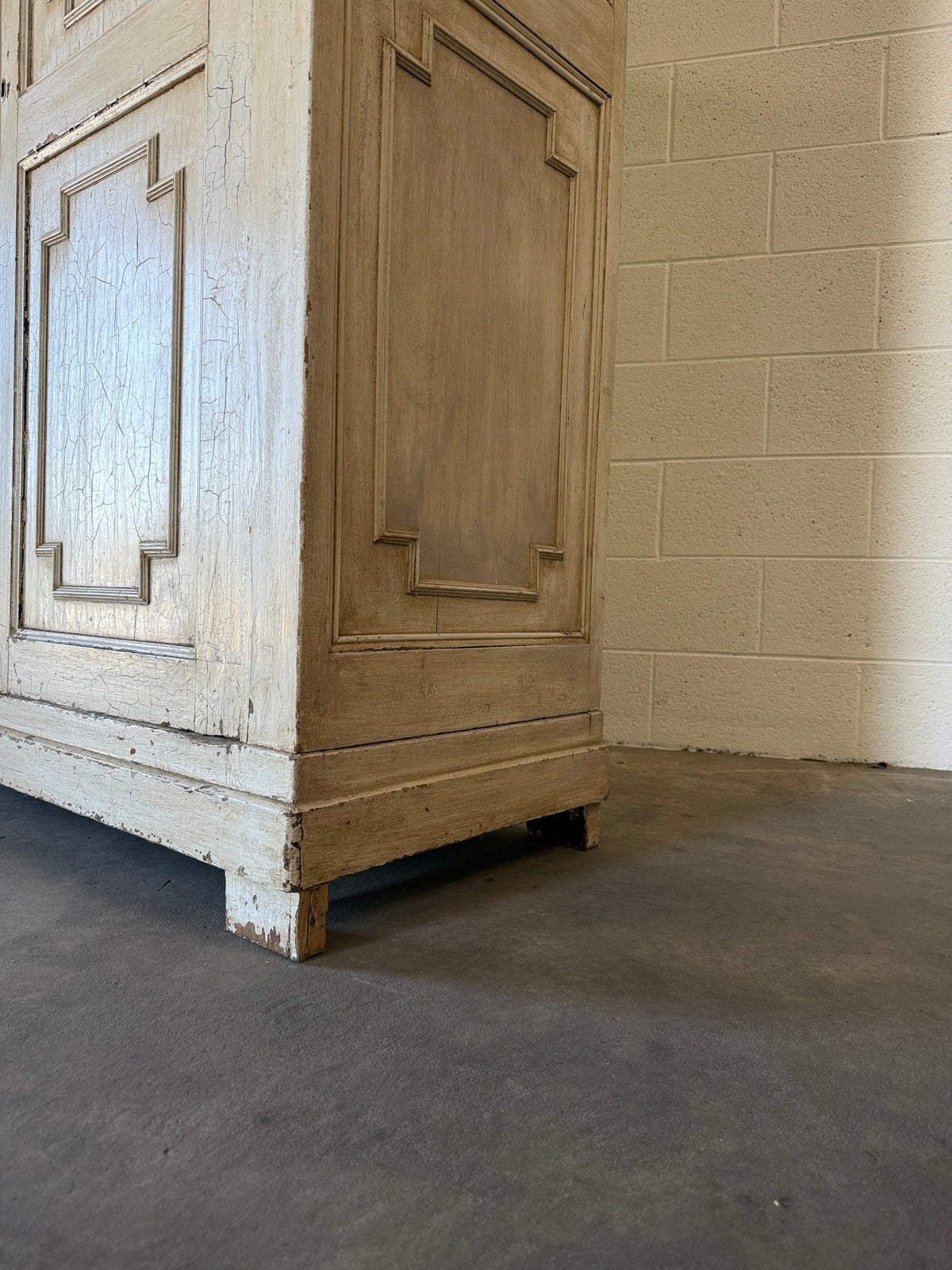 White chippy French wardrobe - House on Horizon