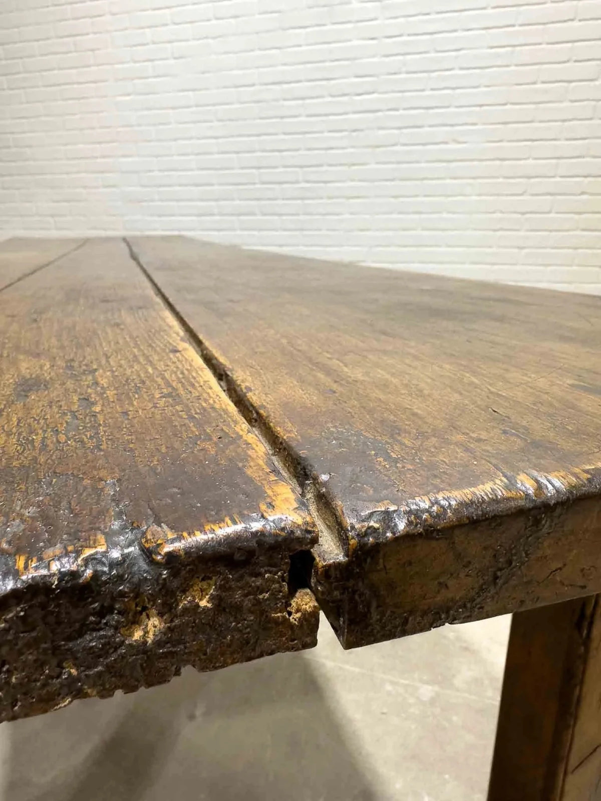 Wonderful eight foot French table with a drawer - House on Horizon